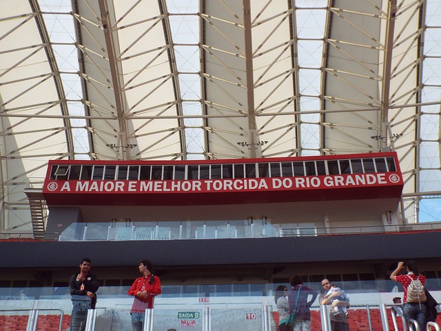 教練並非單 教練並非單